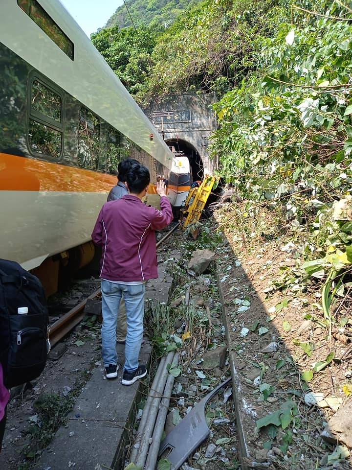 Taiwan train derailment: 36 suspected dead, many injured